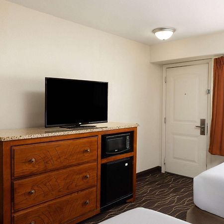 Ramada By Wyndham Elko Hotel At Stockmen'S Casino Kültér fotó