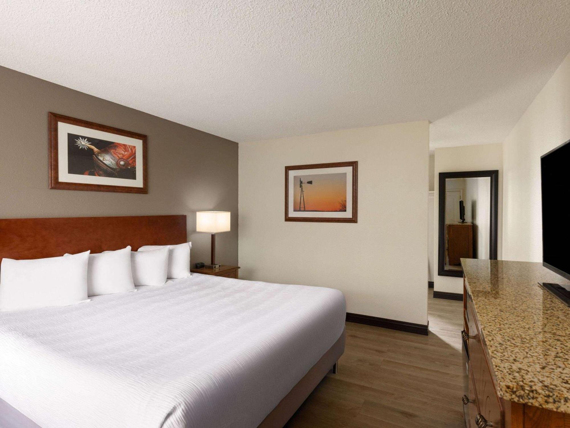 Ramada By Wyndham Elko Hotel At Stockmen'S Casino Kültér fotó
