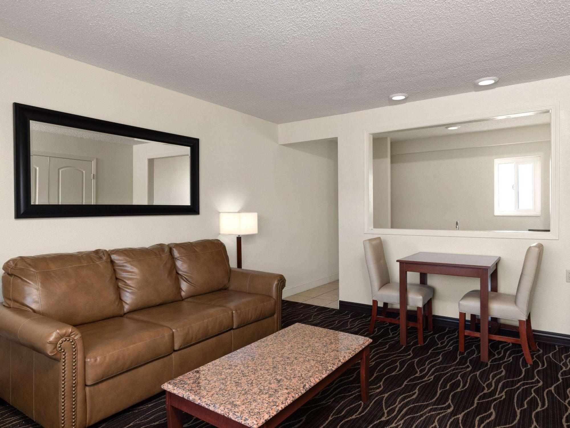 Ramada By Wyndham Elko Hotel At Stockmen'S Casino Kültér fotó