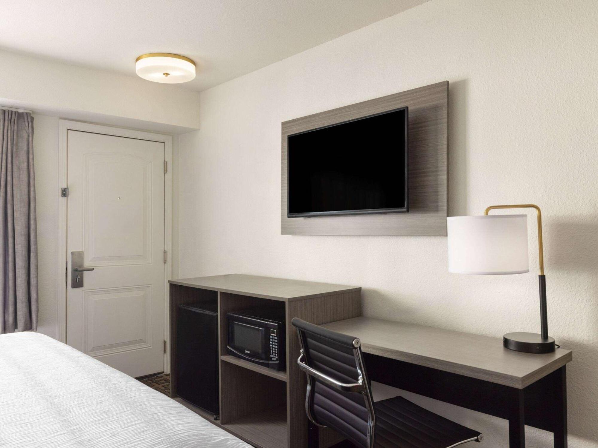 Ramada By Wyndham Elko Hotel At Stockmen'S Casino Kültér fotó