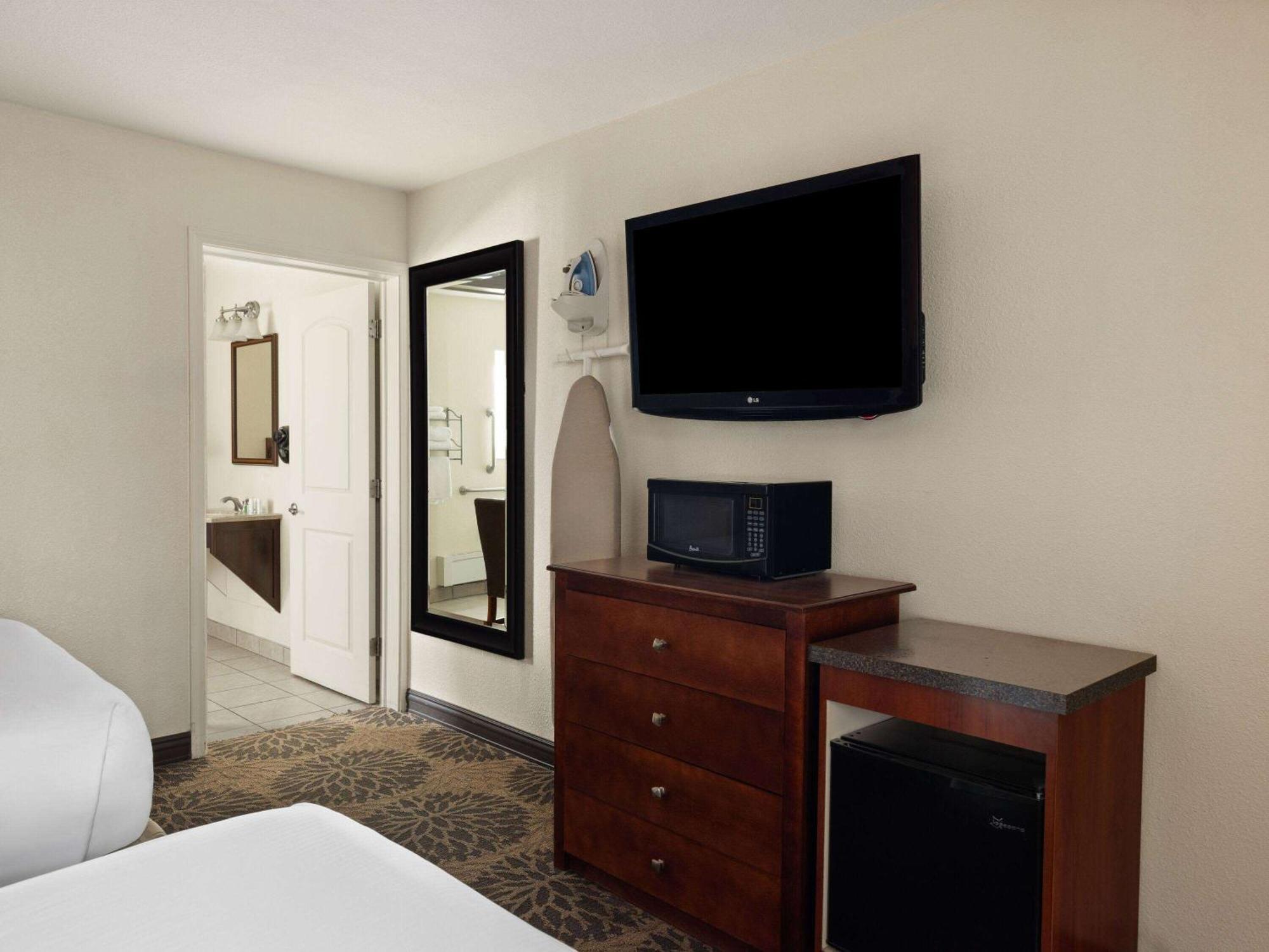 Ramada By Wyndham Elko Hotel At Stockmen'S Casino Kültér fotó