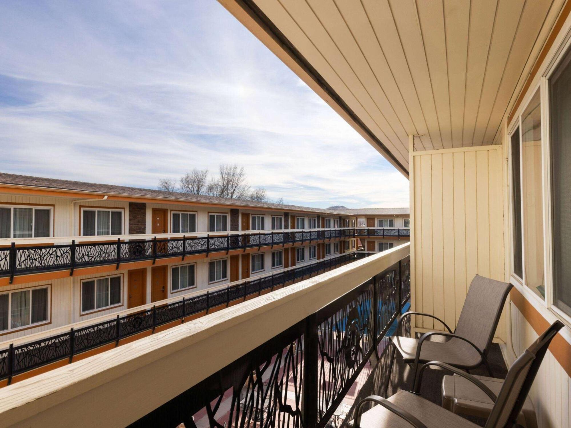 Ramada By Wyndham Elko Hotel At Stockmen'S Casino Kültér fotó